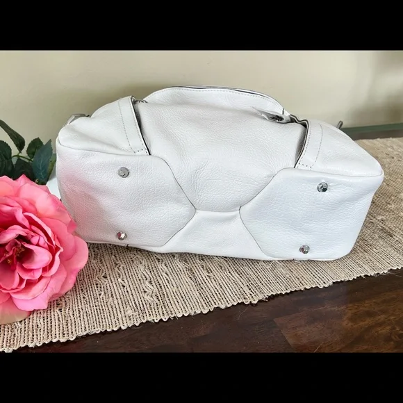 orYANY “Danielle” Genuine Italian Leather Handbag - Picture 6 of 6